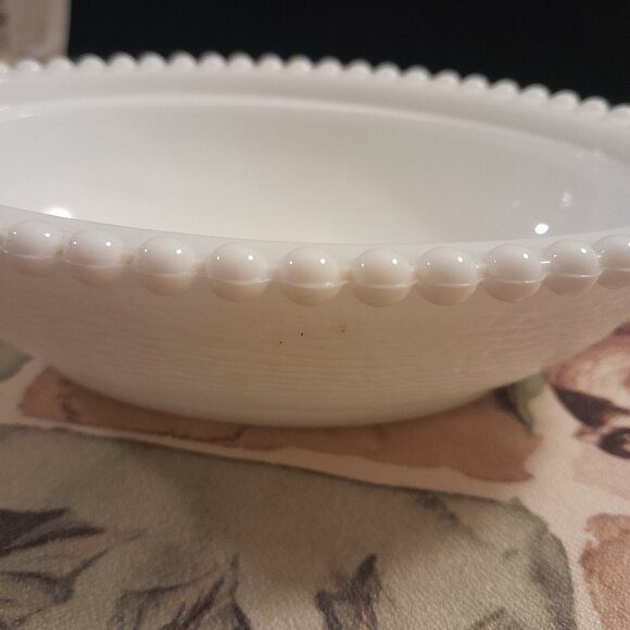 VERY RARE FIND! VTG Faint BLUE Milk Glass Hen on Nest - Picture 4 of 7